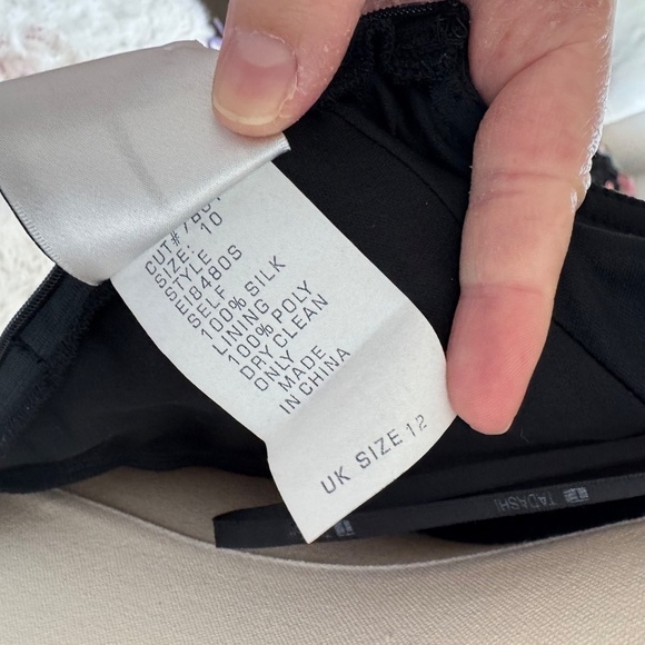 STUNNING Vintage 90s Tadashi Shoji Black Silk Chiffon Layered Dress Size 10 - Picture 4 of 6